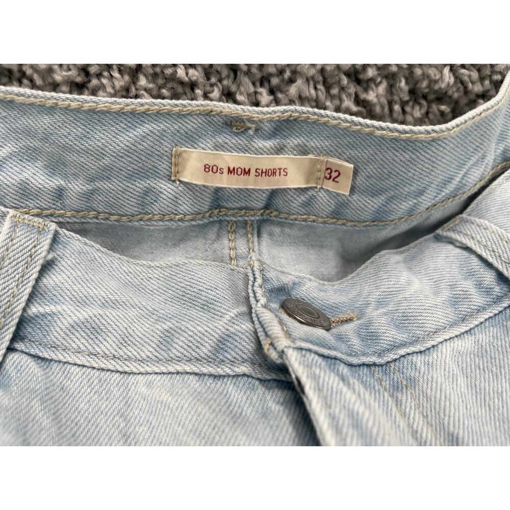 Levi's Strauss Women's ALine Denim Shorts 34"High Rise Waist Light Wash 5 Pocket - Picture 3 of 8